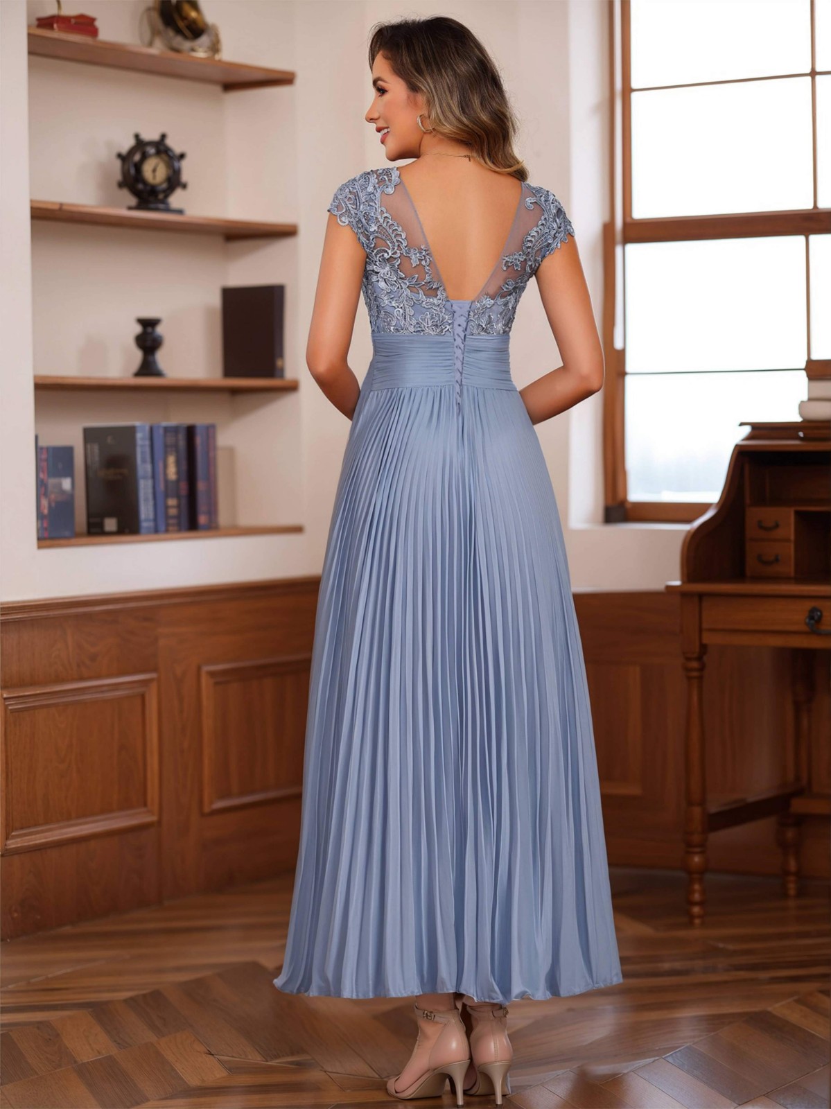 Chiffon Round Neck Pleated Corset Lace Applique Mother of the Bride Dresses