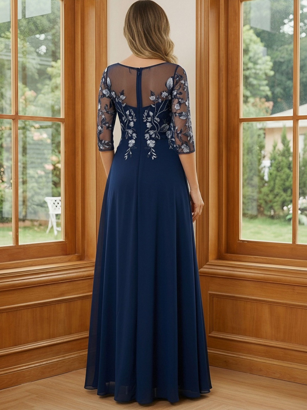 Chiffon Lace Appliques Round Neck A Line Mother of the Bride Dresses