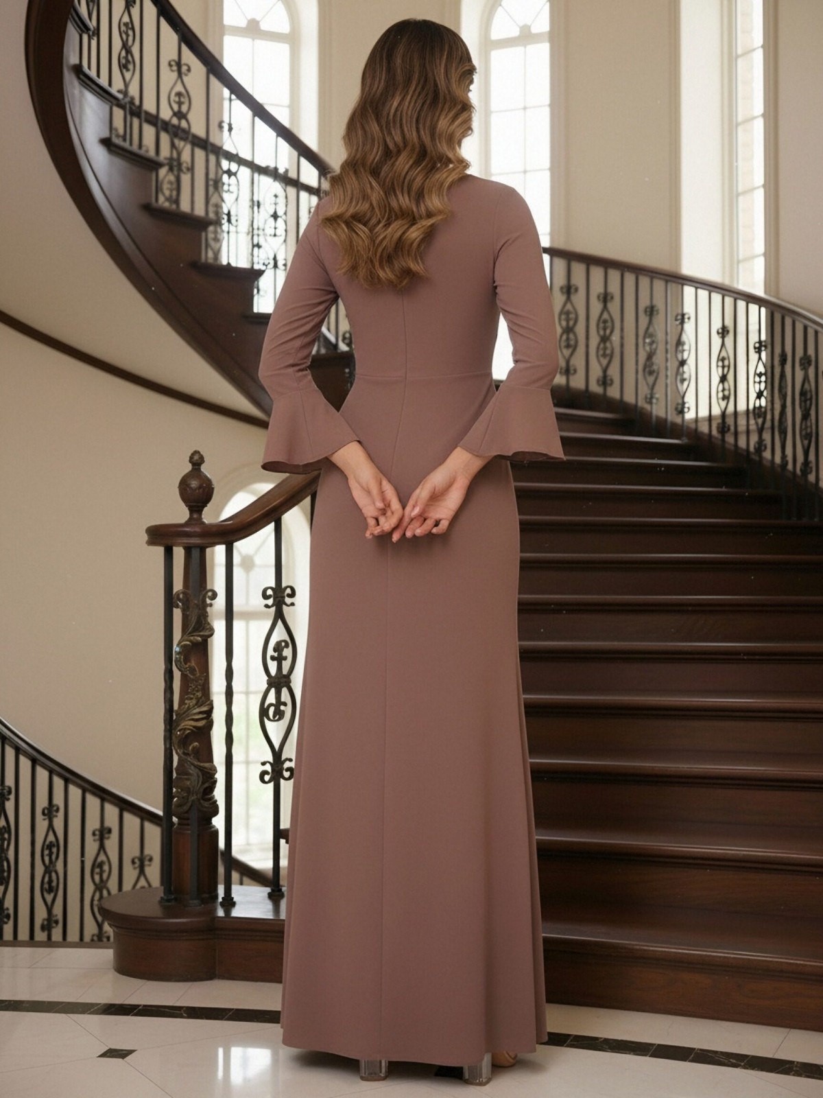 Chiffon Round Neck Pleated Lace Appliques Mother of the Bride Dresses with Slit