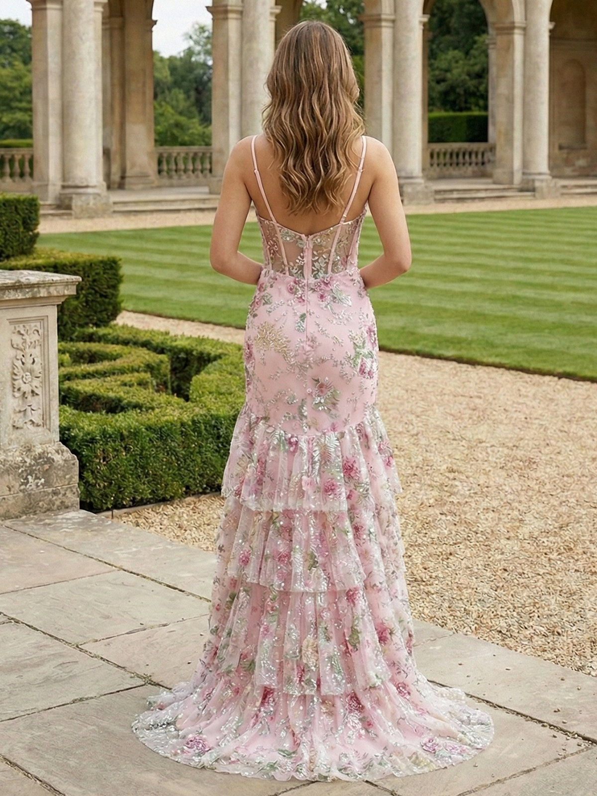 Mermaid V Neck Spaghetti Straps Tiered Tulle Lace Appliques Formal Dresses