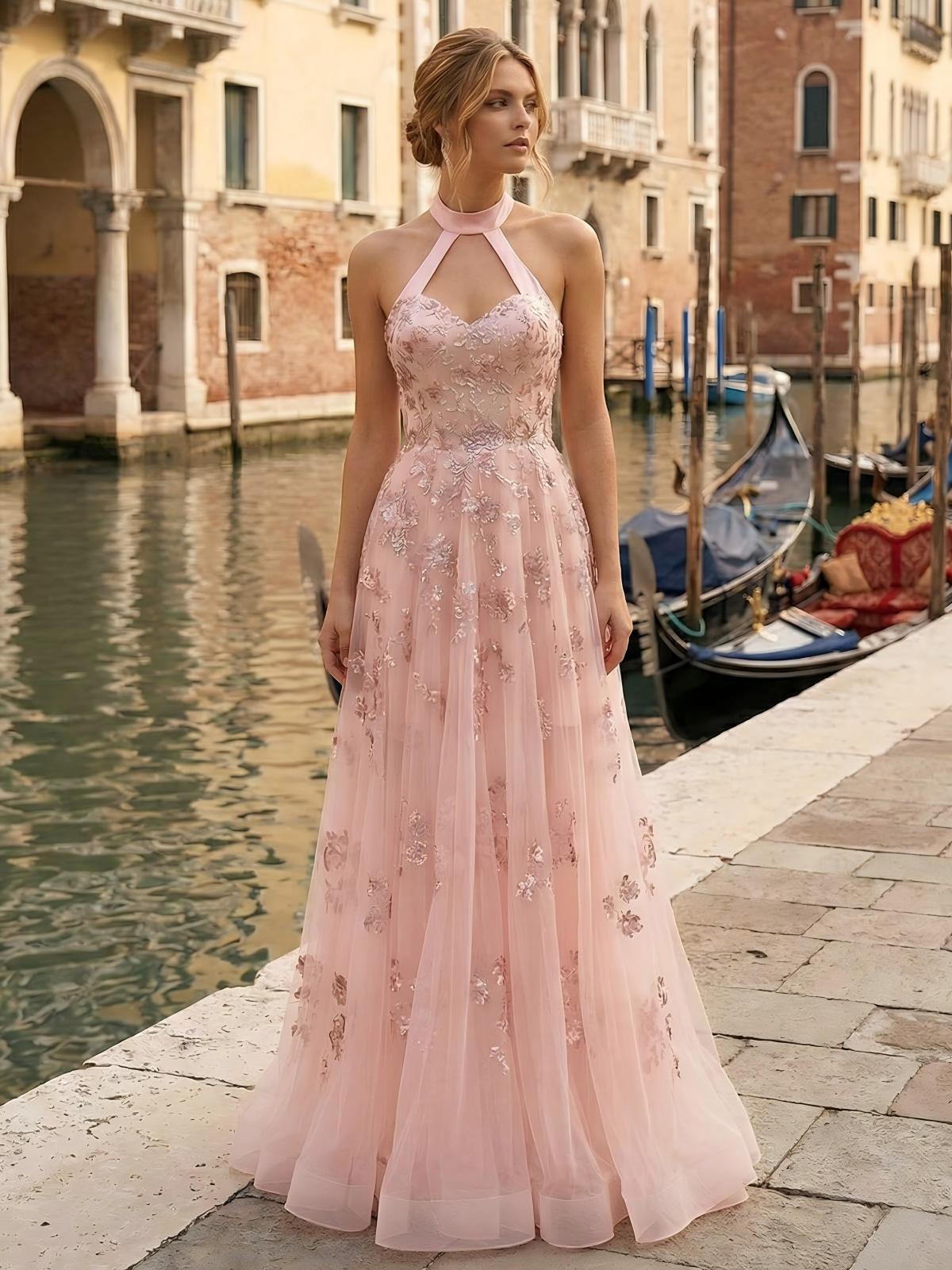 Halter Lace Appliques Tulle Sweetheart A Line Formal Dresses