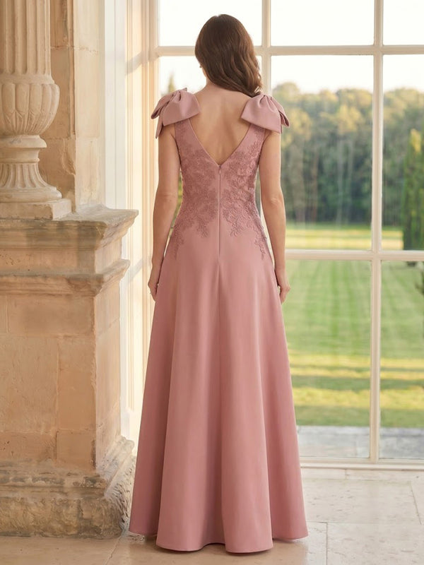 Satin A Line Spaghetti Straps Bow Long Mother of the Bride Dresses with Lace