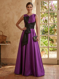 A Line Round Neck Sleeveless Mother of the Bride Dresses