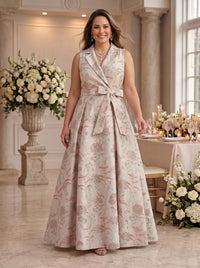 Plus Size V Neck A Line Sleeveless Jacquard Mother of the Bride/Groom Dresses