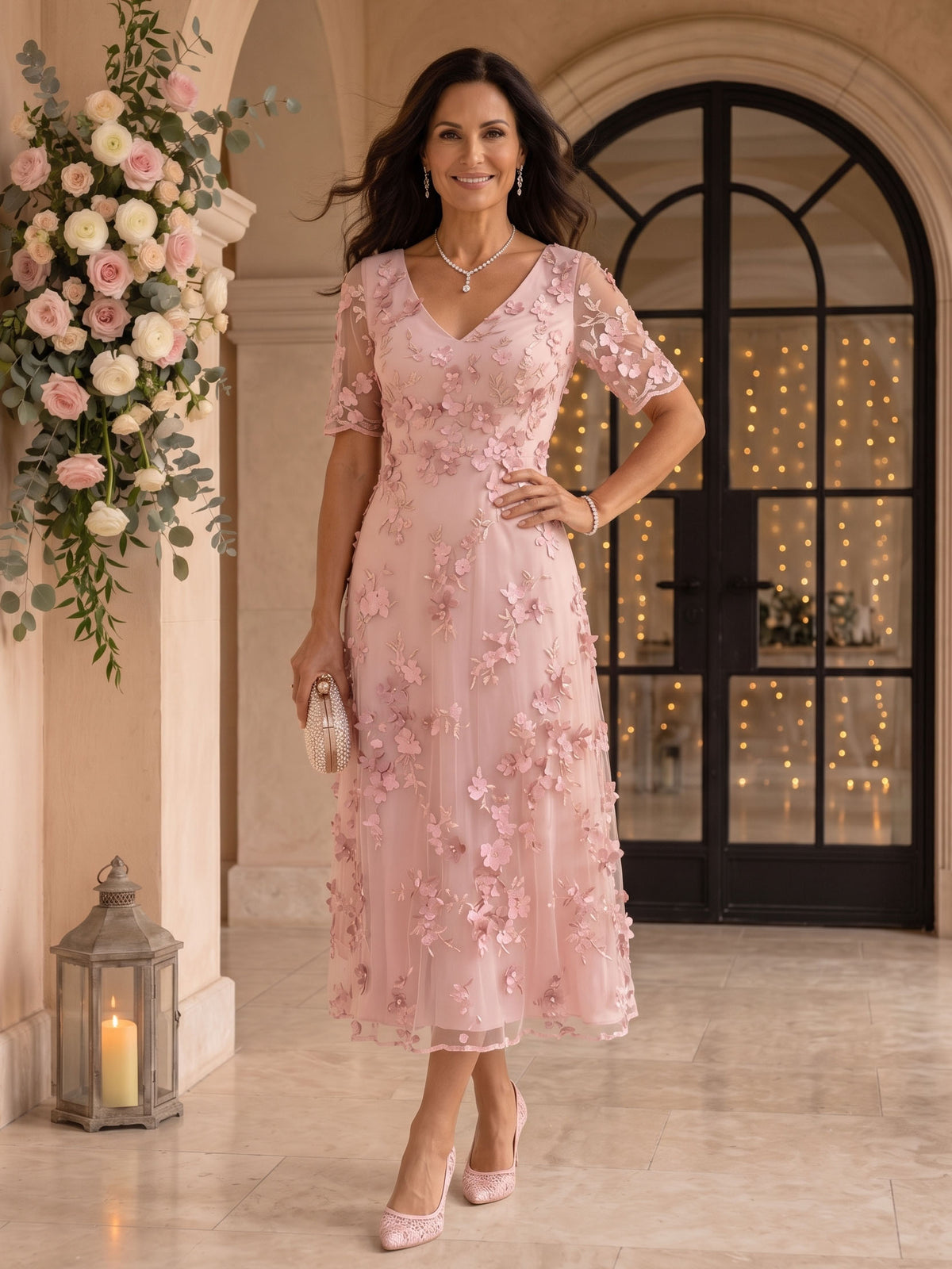 V Neck Tulle Short Sleeves Mother of the Bride/Groom Dresses Tea Length