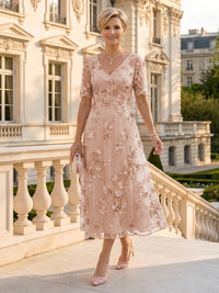 V Neck Tulle Short Sleeves Mother of the Bride/Groom Dresses Tea Length