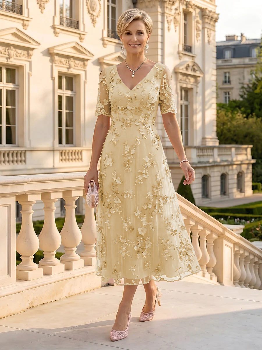 V Neck Tulle Short Sleeves Mother of the Bride/Groom Dresses Tea Length