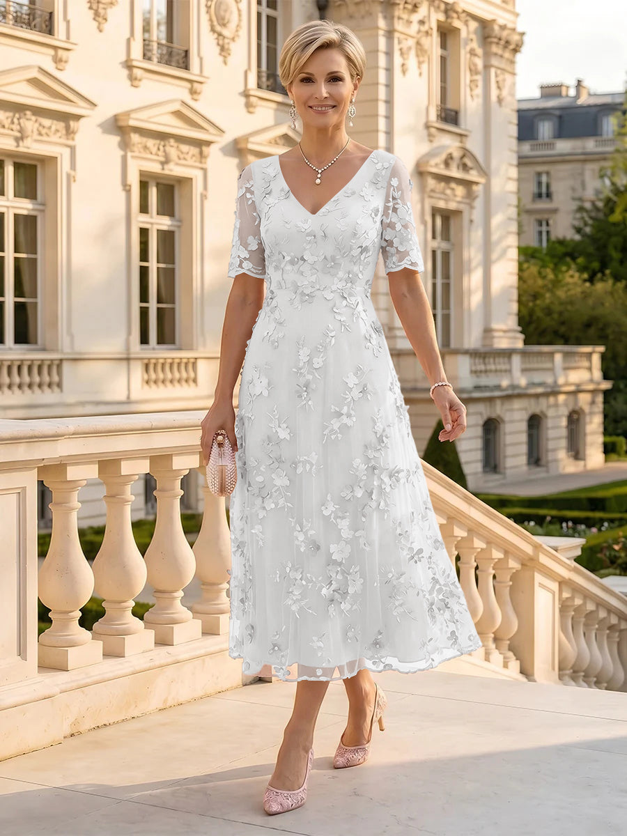 V Neck Tulle Short Sleeves Mother of the Bride/Groom Dresses Tea Length