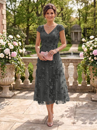 Tea Length V Neck Tulle Cap Sleeves Mother of the Bride/Groom Dresses