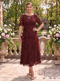 Plus Size Tea Length Round Neck Mother of the Bride/Groom Dresses Short Sleeves Tulle with 3D Flower