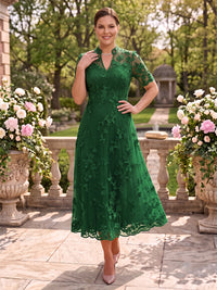 Plus Size Tea Length Stand Collar Mother of the Bride/Groom Dresses Short Sleeves Tulle with 3D Flower