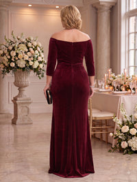 Plus Size Velvet Mother of the Bride/Groom Dresses Sheath 3/4 Sleeves Off the Shoulder Floor Length with Slit