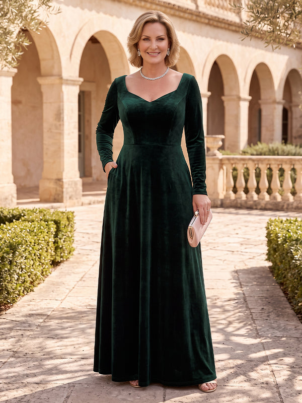 Plus Size Velvet Mother of the Bride/Groom Dresses A Line Long Sleeves Sweetheart Neck Floor Length