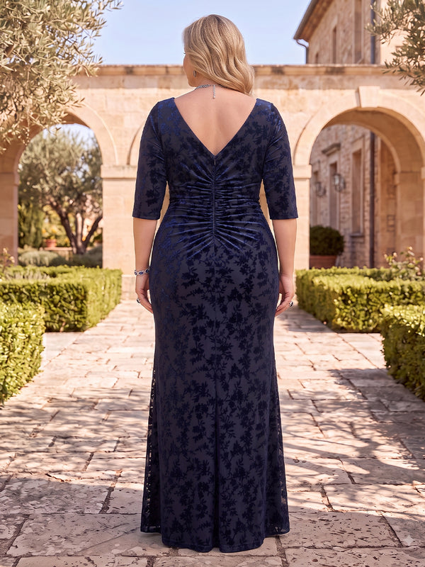 Plus Size Velvet Mother of the Bride/Groom Dresses Sheath 3/4 Sleeves V Neck Floor Length