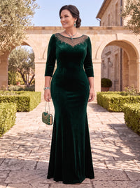 Plus Size Velvet Mother of the Bride/Groom Dresses Sheath 3/4 Sleeves Scoop Neck Floor Length