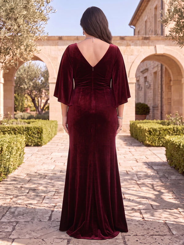 Plus Size Velvet Mother of the Bride/Groom Dresses Sheath Flutter Sleeves V Neck Floor Length