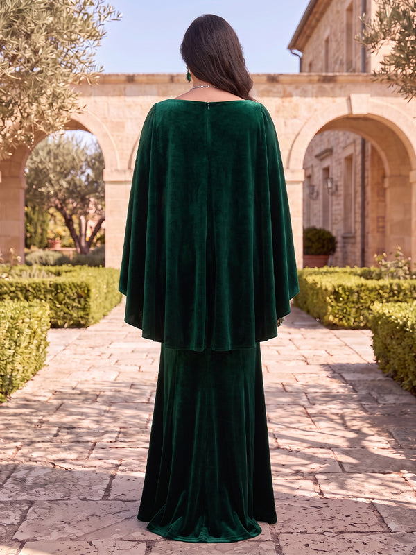 Plus Size Velvet Mother of the Bride/Groom Dresses Sheath Cape Sleeves Boat Neck Floor Length