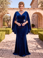 Plus Size Velvet Mother of the Bride/Groom Dresses Sheath Cape Sleeves V Neck Floor Length