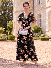 Floral Print Mother of the Bride/Groom Dresses A Line V Neck Short Sleeves Tiered Ruffles