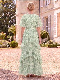 Floral Print Mother of the Bride/Groom Dresses A Line Round Neck Flutter Sleeves Tiered Ruffles