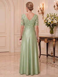 Satin Mother of the Bride/Groom Dresses A Line V Neck Short Sleeves 3D Flowers