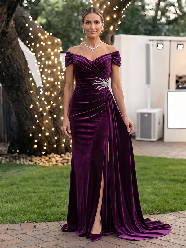 Velvet Mother of the Bride/Groom Dresses Mermaid/Sheath Off the Shoulder Sleeveless with Slit