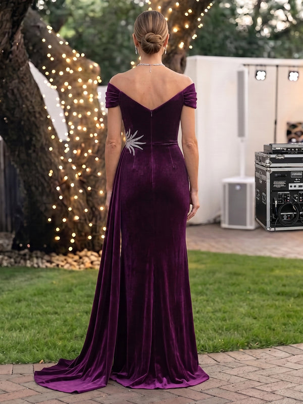 Velvet Mother of the Bride/Groom Dresses Mermaid/Sheath Off the Shoulder Sleeveless with Slit