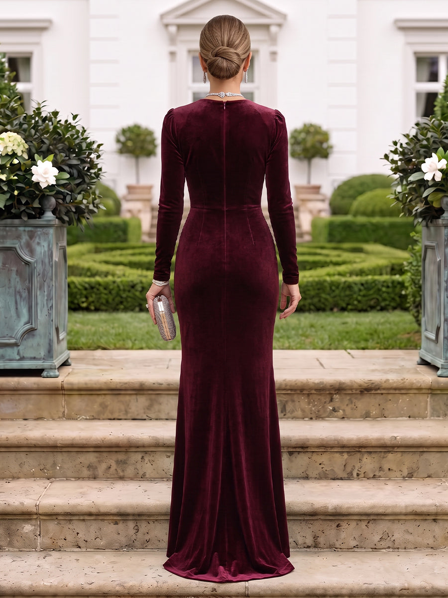 Velvet Mother of the Bride/Groom Dresses Mermaid/Sheath Sweetheart Long Sleeves Ruched