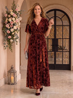 Floral Velvet Mother of the Bride/Groom Dresses A Line V Neck Short Sleeves