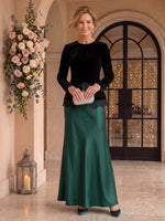 Velvet Mother of the Bride/Groom Dresses Sheath Round Neck Long Sleeves