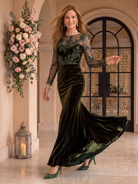 Velvet Mother of the Bride/Groom Dresses Mermaid/Sheath Round Neck Long Sleeves