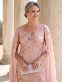 Sequin Plus Size Mermaid/Sheath Mother of the Bride/Groom Dresses with Cape Sleeves  V Neck Floor Length