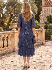 Sequin Mother of the Bride/Groom Dresses Tiered A Line Scoop Neck Half Sleeves Tea Length