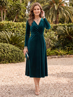 Velvet Long Sleeves A Line Mother of the Bride/Groom Dresses V Neck Tea Length