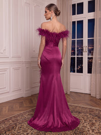 Off the Shoulder Mermaid/Sheath Satin Evening Dresses Sleeveless Floor Length Formal Gala Dresses with Feather