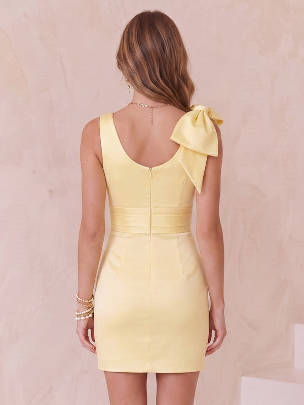 Satin Mermaid V Neck Sleeveless Short Homecoming Dresses with Bow