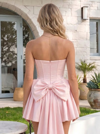 Pleated Satin A Line Strapless Short Homecoming Dresses with Bow