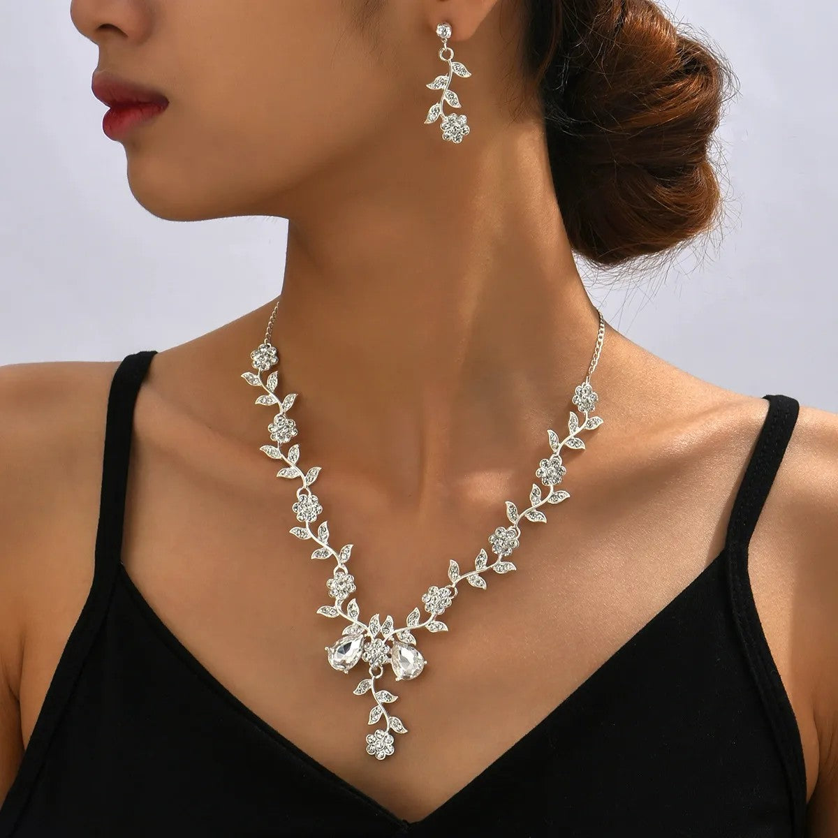 Vintage Rhinestone Flower Leaf Necklace Earrings Set for Evening Party