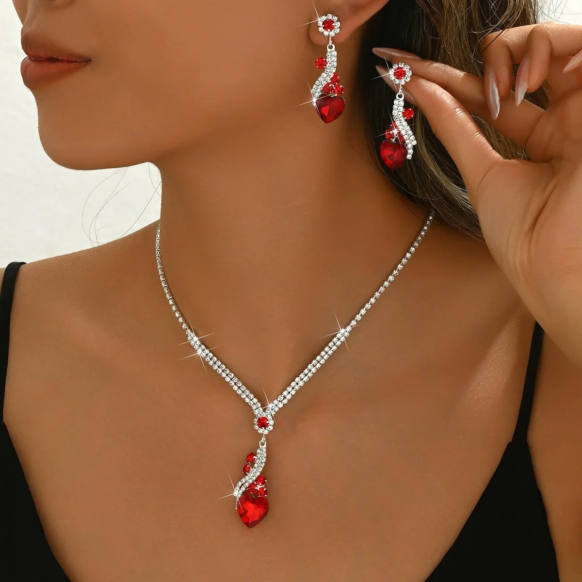 Sparkling Heart Rhinestone Necklace Drop Earrings Set