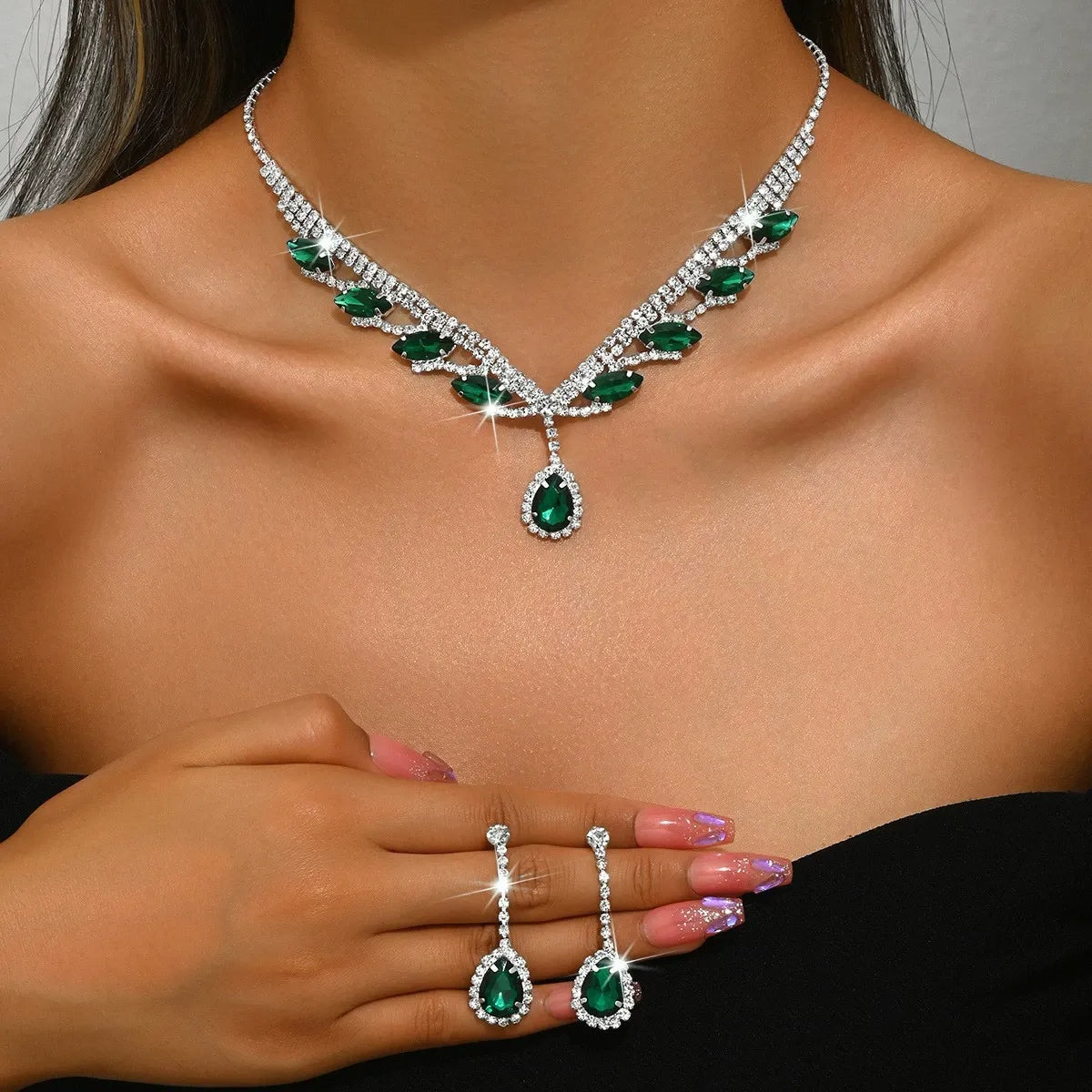 Cubic Zirconia Bridal Jewelry Set Teardrop Pendant Necklace and Earrings